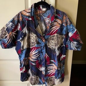 VINTAGE HAWAIIAN BUTTON UP SHIRT LION PRINT 100% COTTON